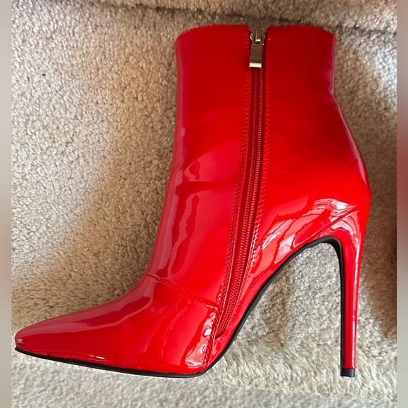 Never Worn - Red Patent Leather Booties - Sz 8.5 - Picture 10 of 11